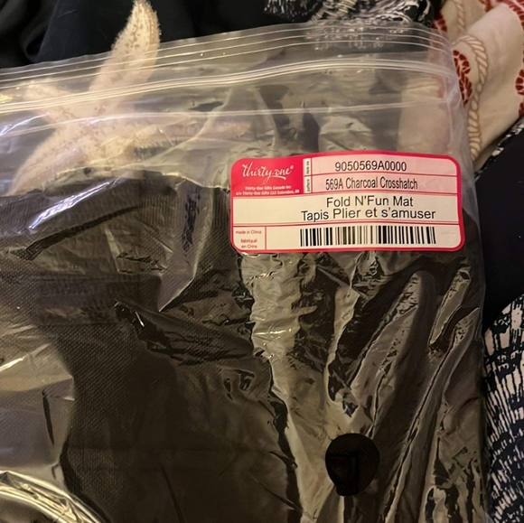 Thirty one fold N fun mat - Picture 2 of 3